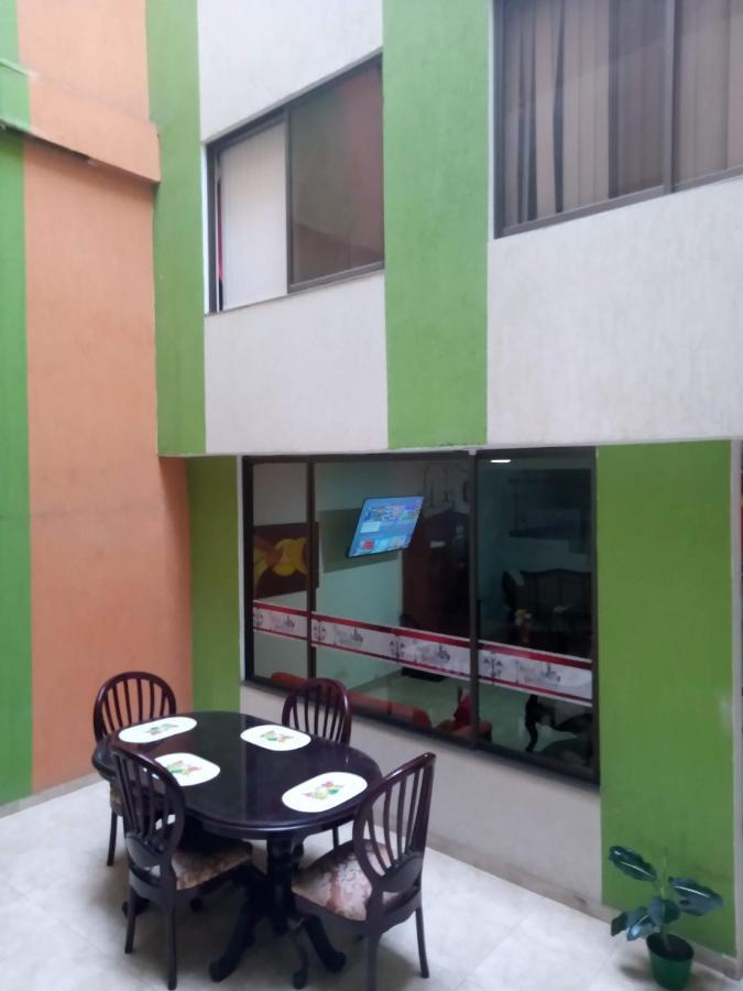 Hotel Del Parque Velez Exterior photo